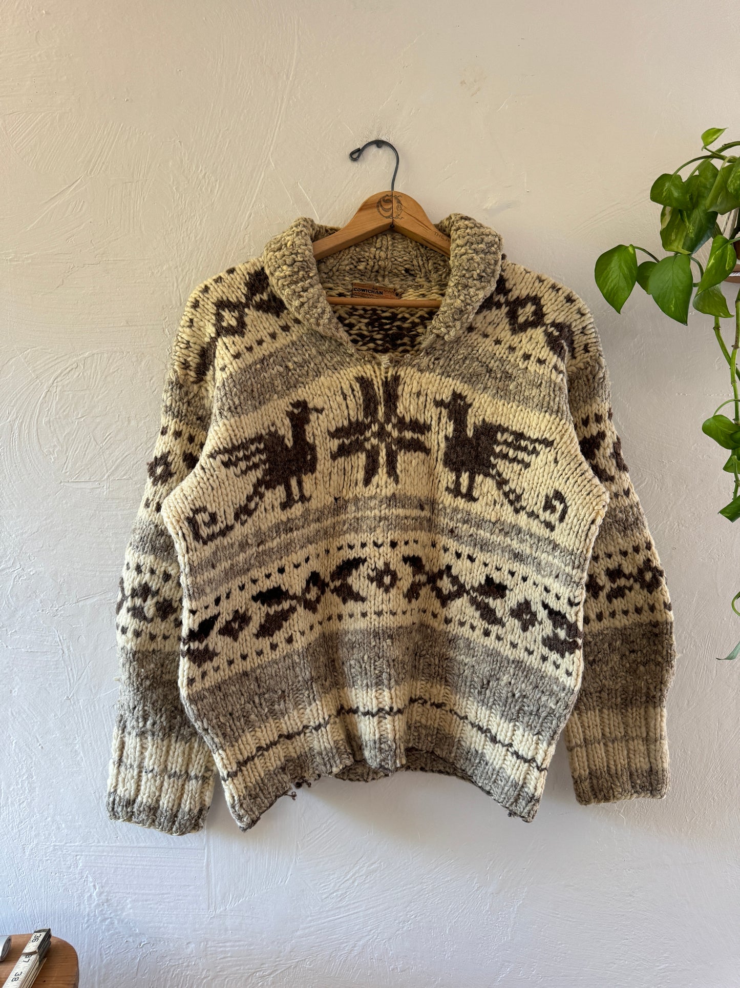 1960s Cowichan Handmade Knitted Canadian Heavy Pullover Sweater