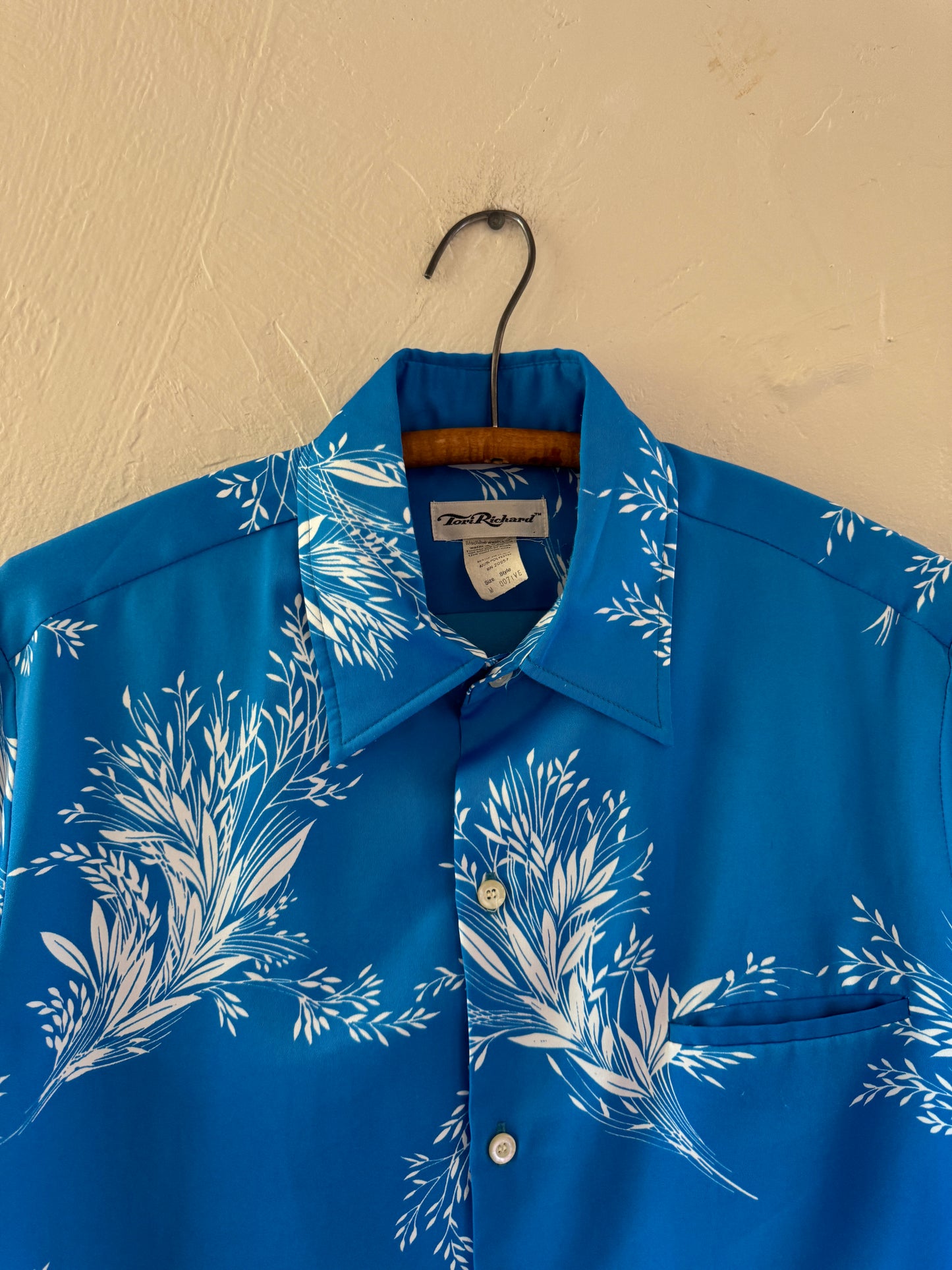 Vintage Hawaiian Button Up Shirt