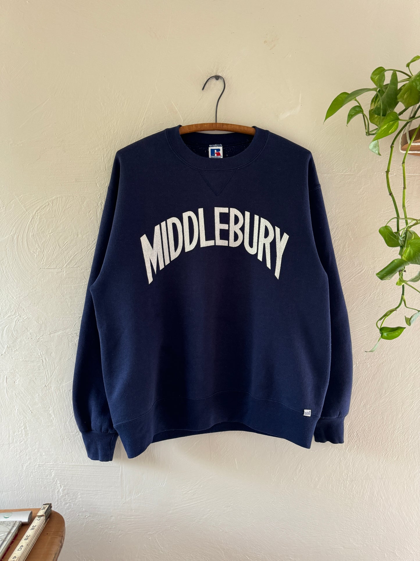 1990s Russell Athletic Middlebury Vermont Spell Out Sweater