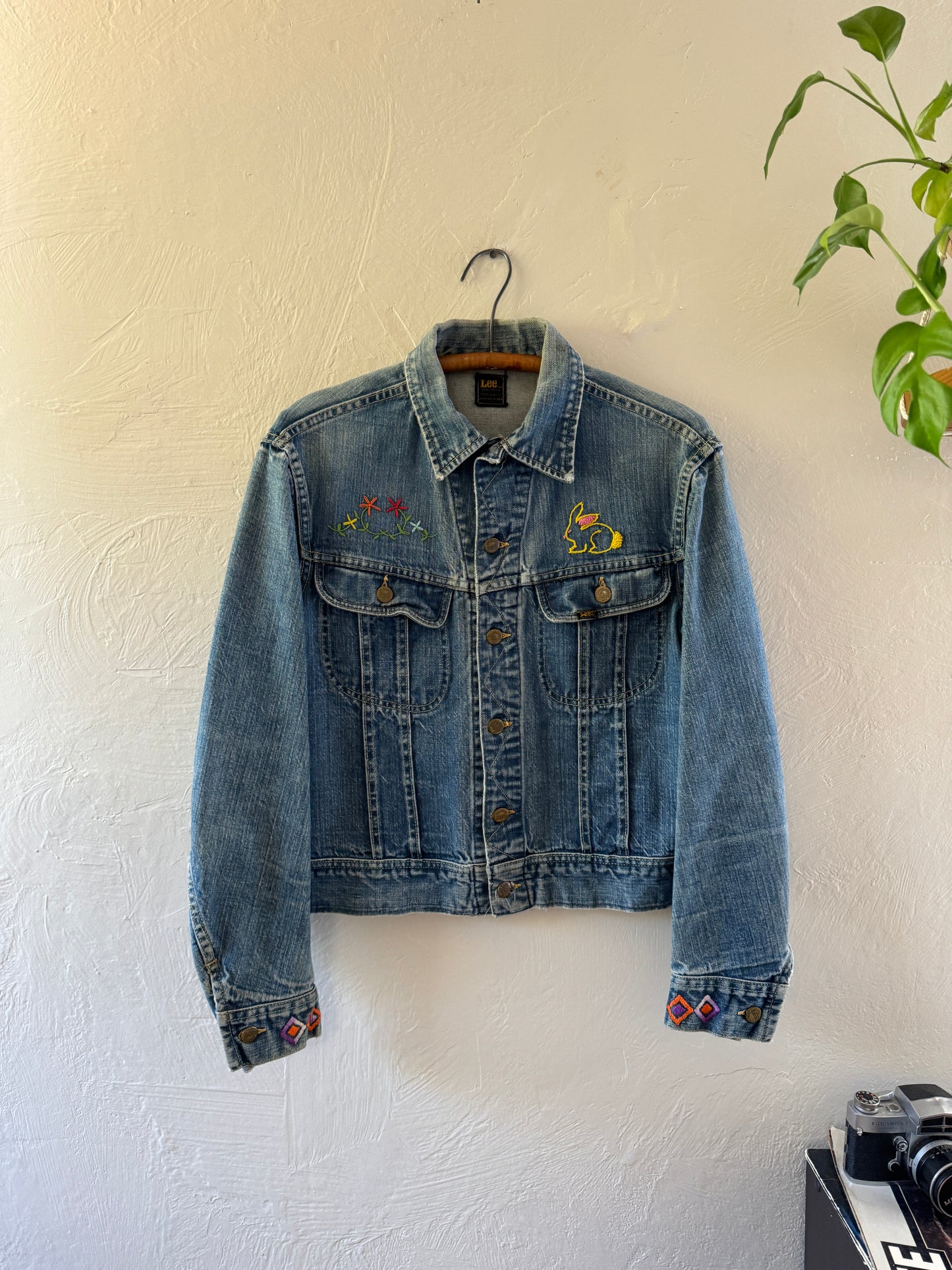 1970s Lee Sanforized Custom Embroidery Denim Jacket