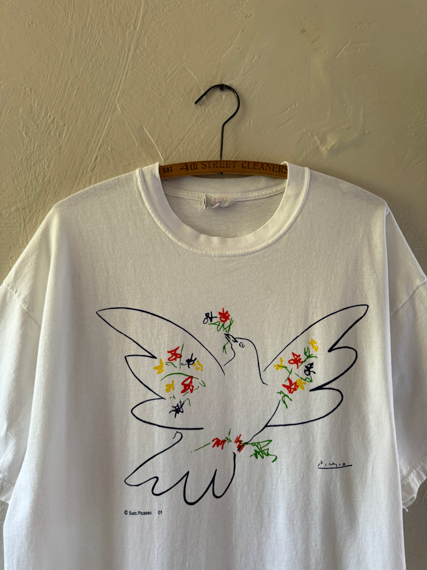 2001 Pablo Picasso Dove of Peace Art T-Shirt