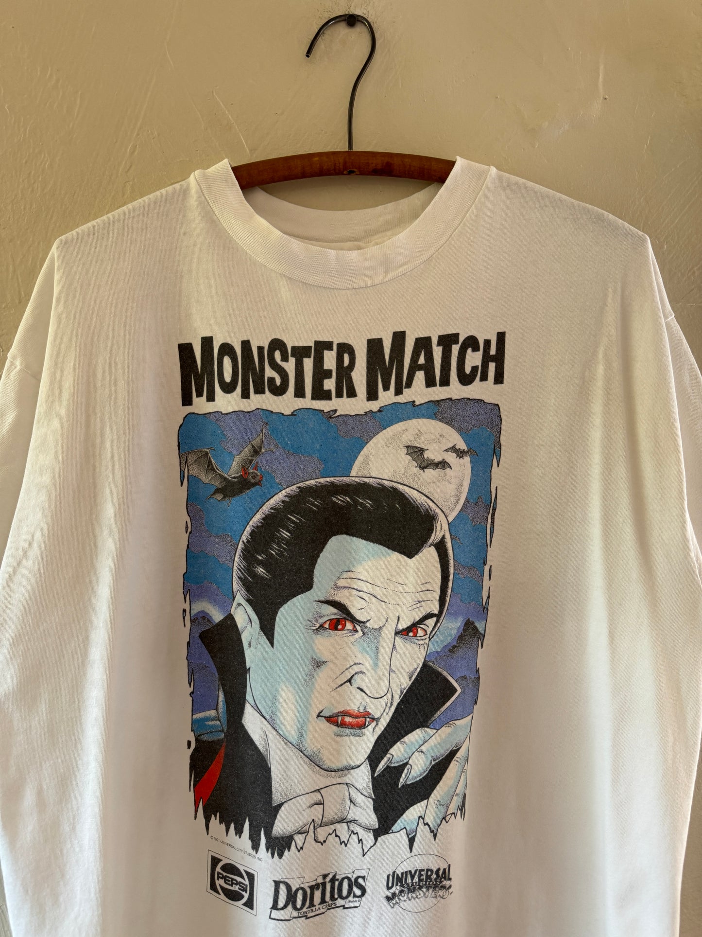 1990s Universal Studios Monster Match Dracula T-Shirt