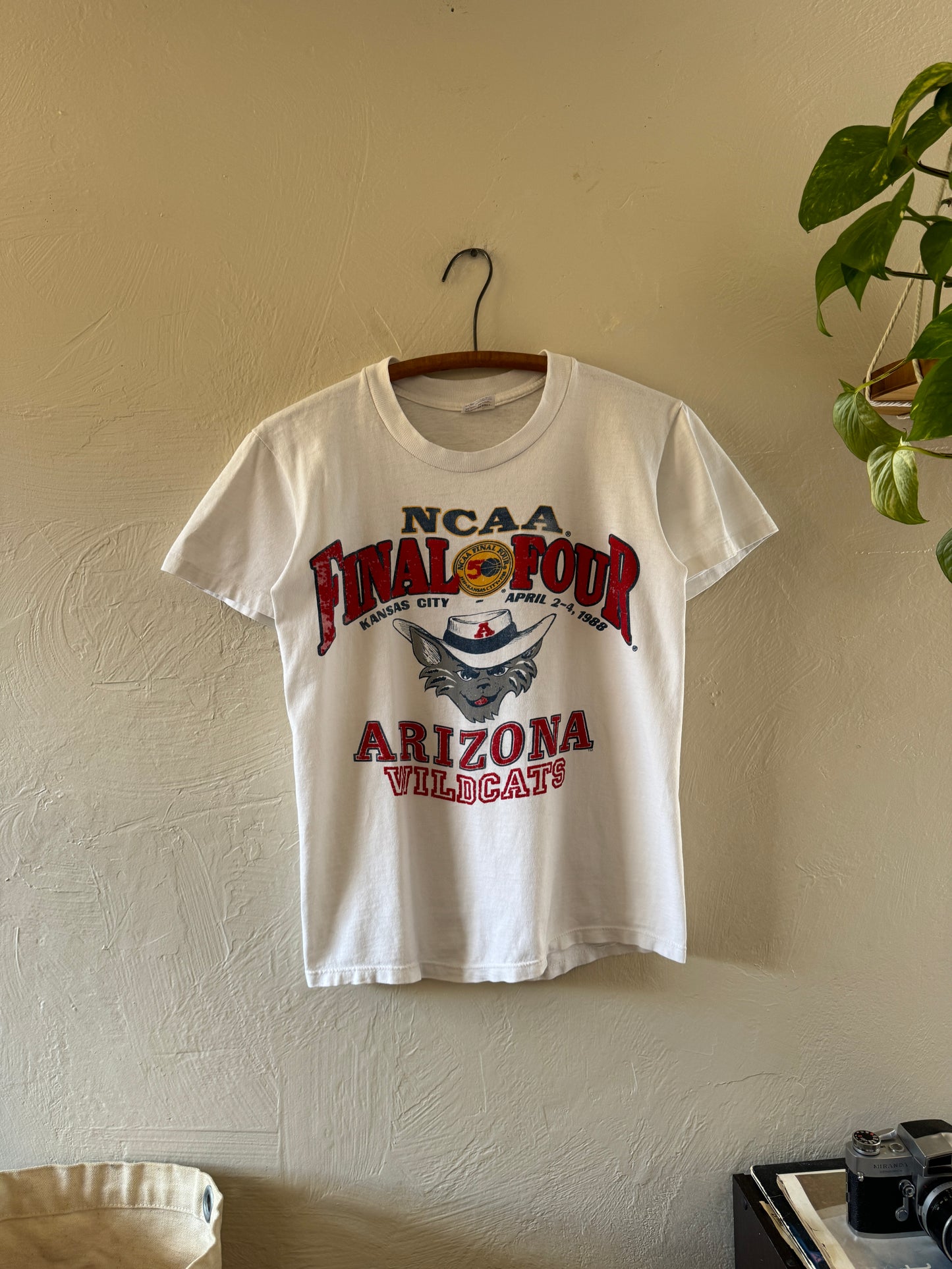 1980s University of Arizona Wildcats Final Four T-Shirt