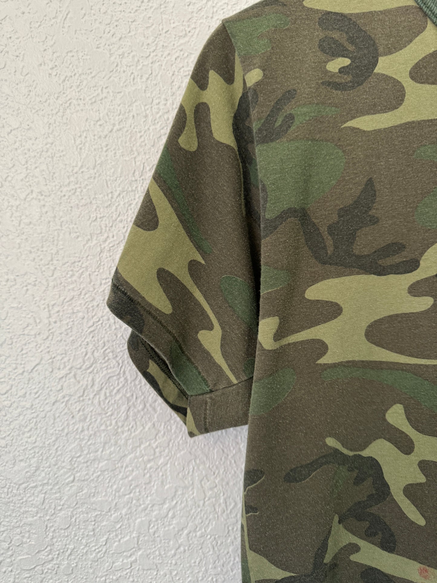 1990/80s Camouflage Military T-Shirt