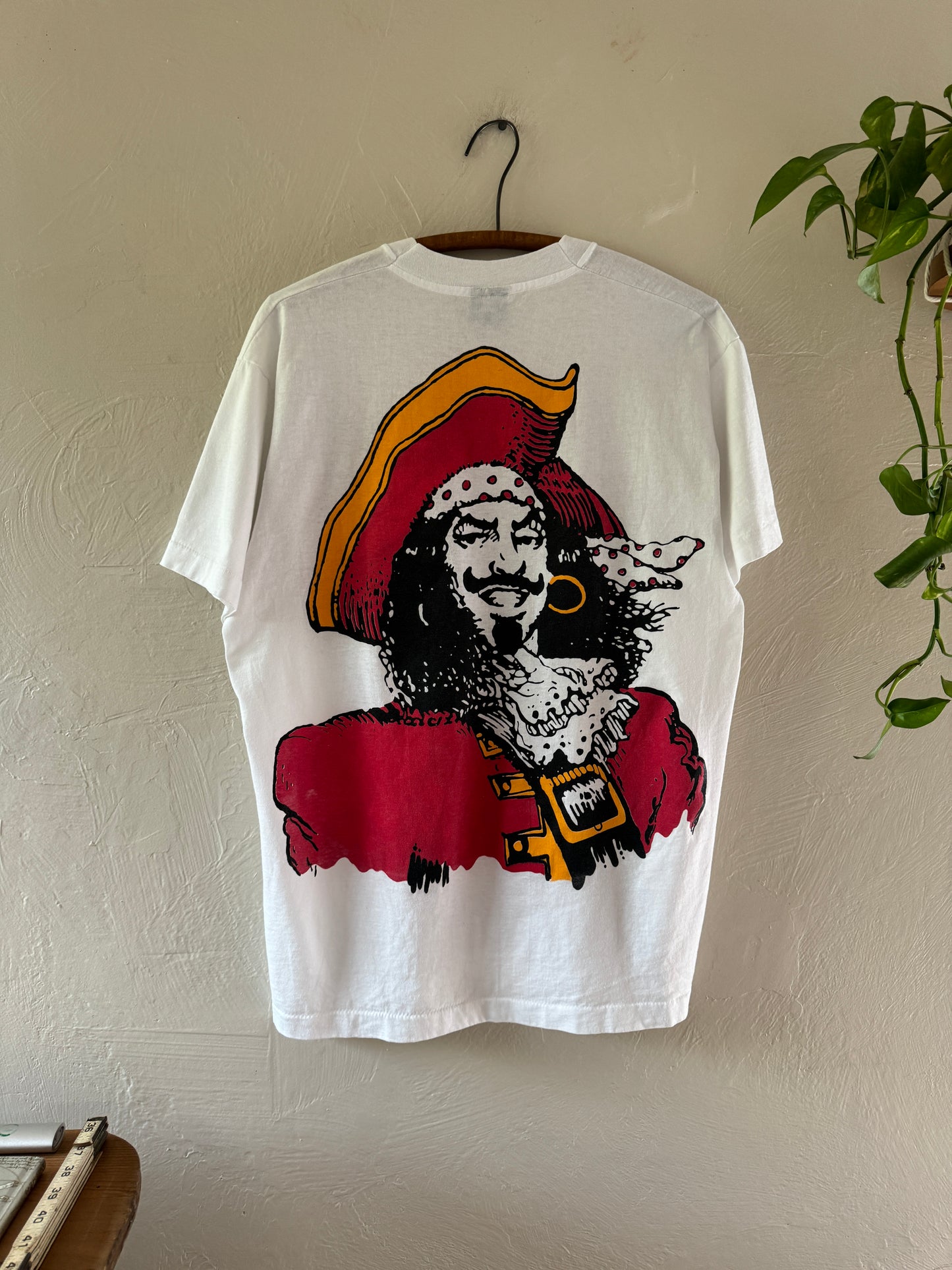 1990s Captain Morgan Rum Alcohol T-Shirt