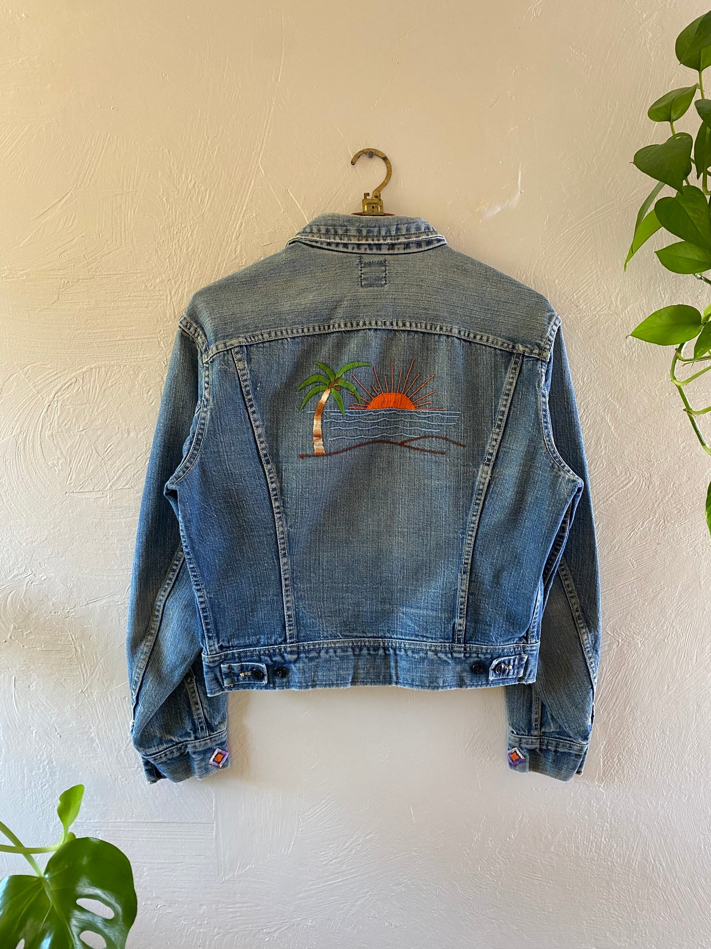 1970s Lee Sanforized Custom Embroidery Denim Jacket