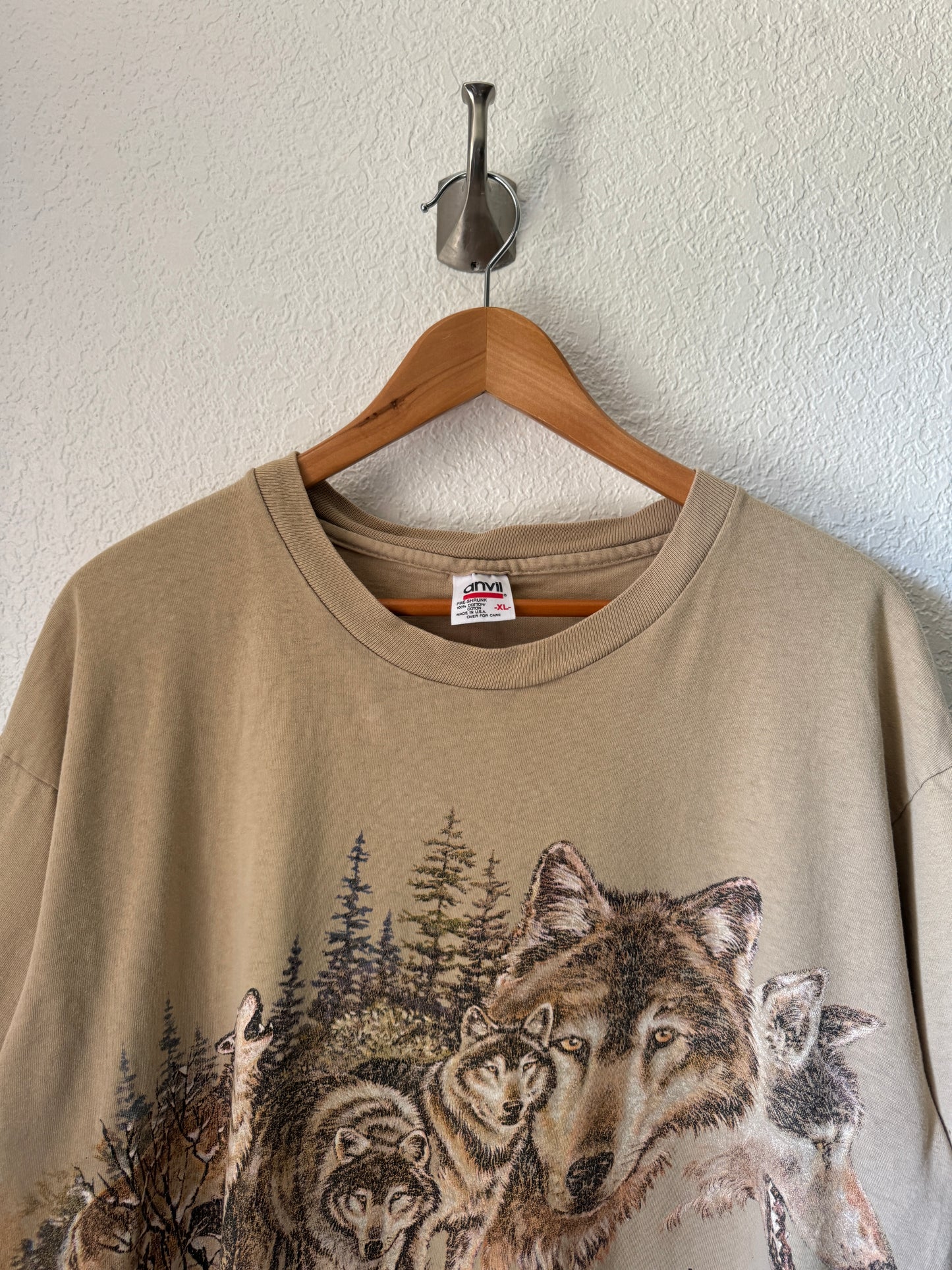 1990s Wolves Wrap Around T-Shirt