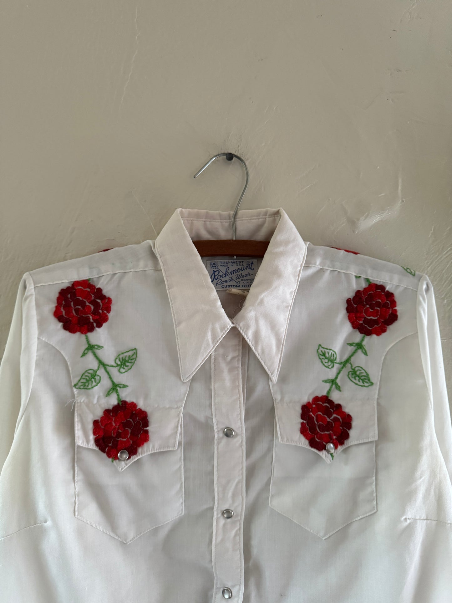 Vintage Western Pearl Snap Roses Button Up Shirt (2)