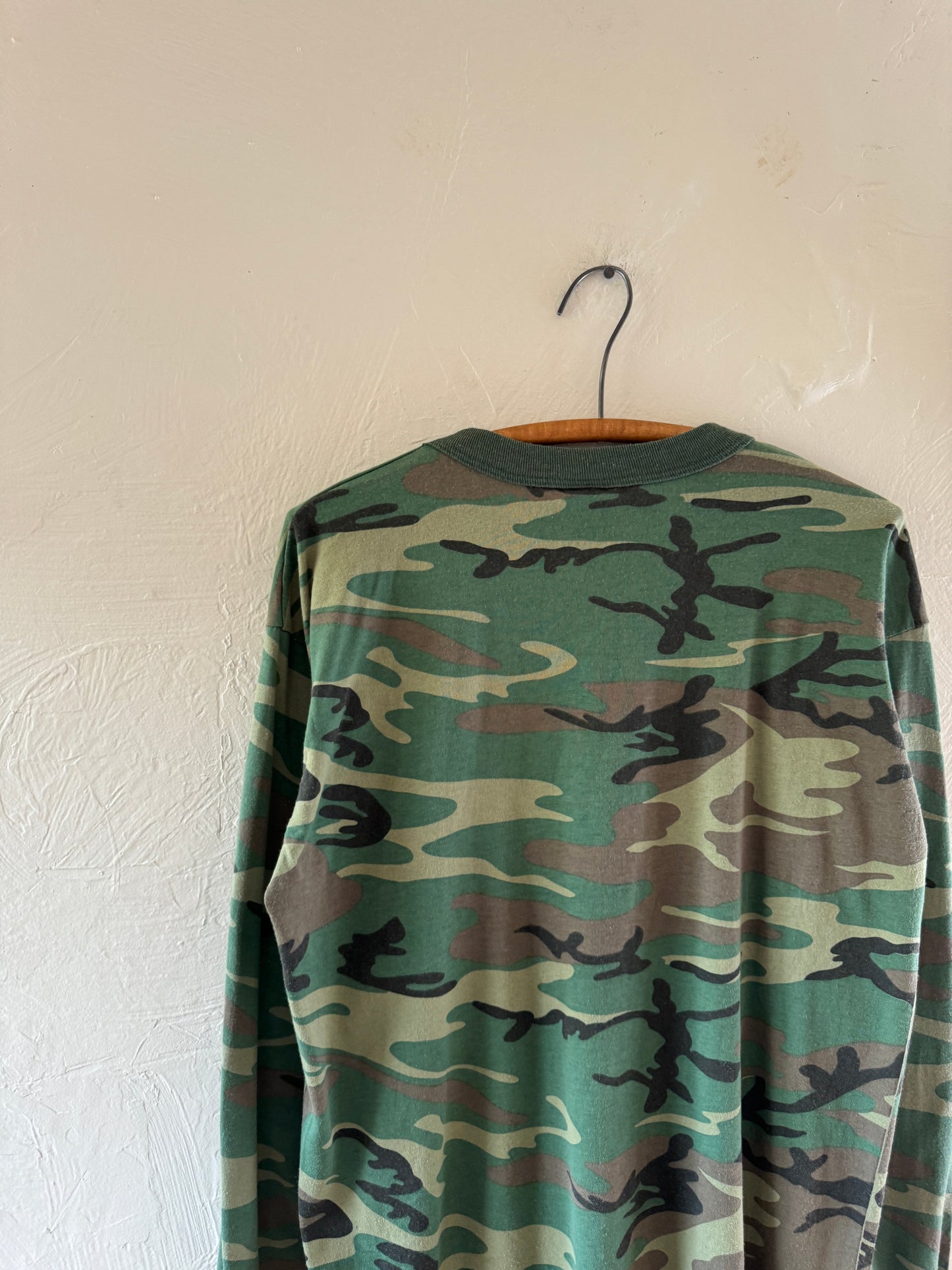 1980/90s Camouflage Long Sleeve T-Shirt (2)