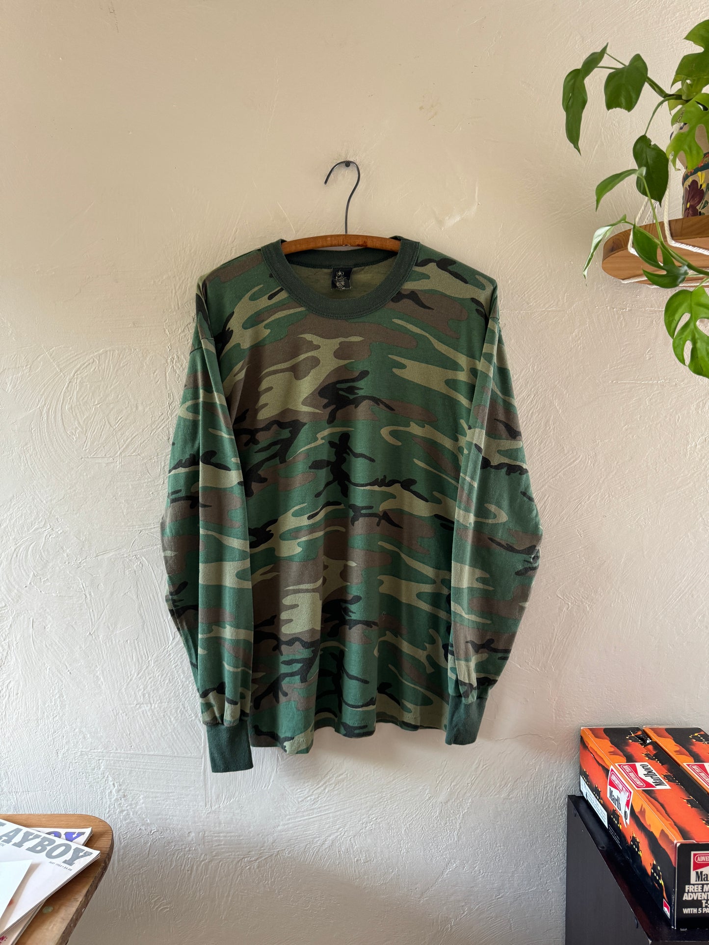 1980/90s Camouflage Long Sleeve T-Shirt (2)