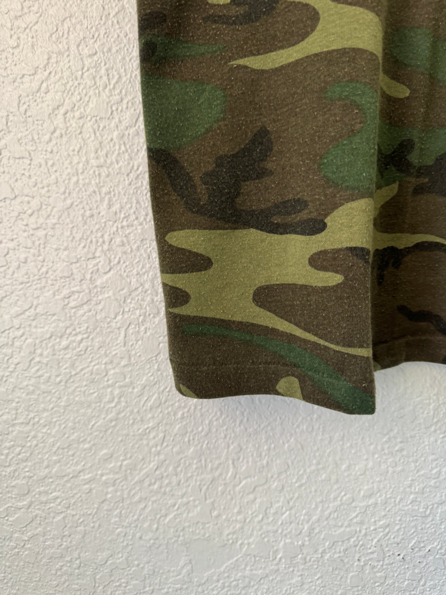 1990/80s Camouflage Military T-Shirt