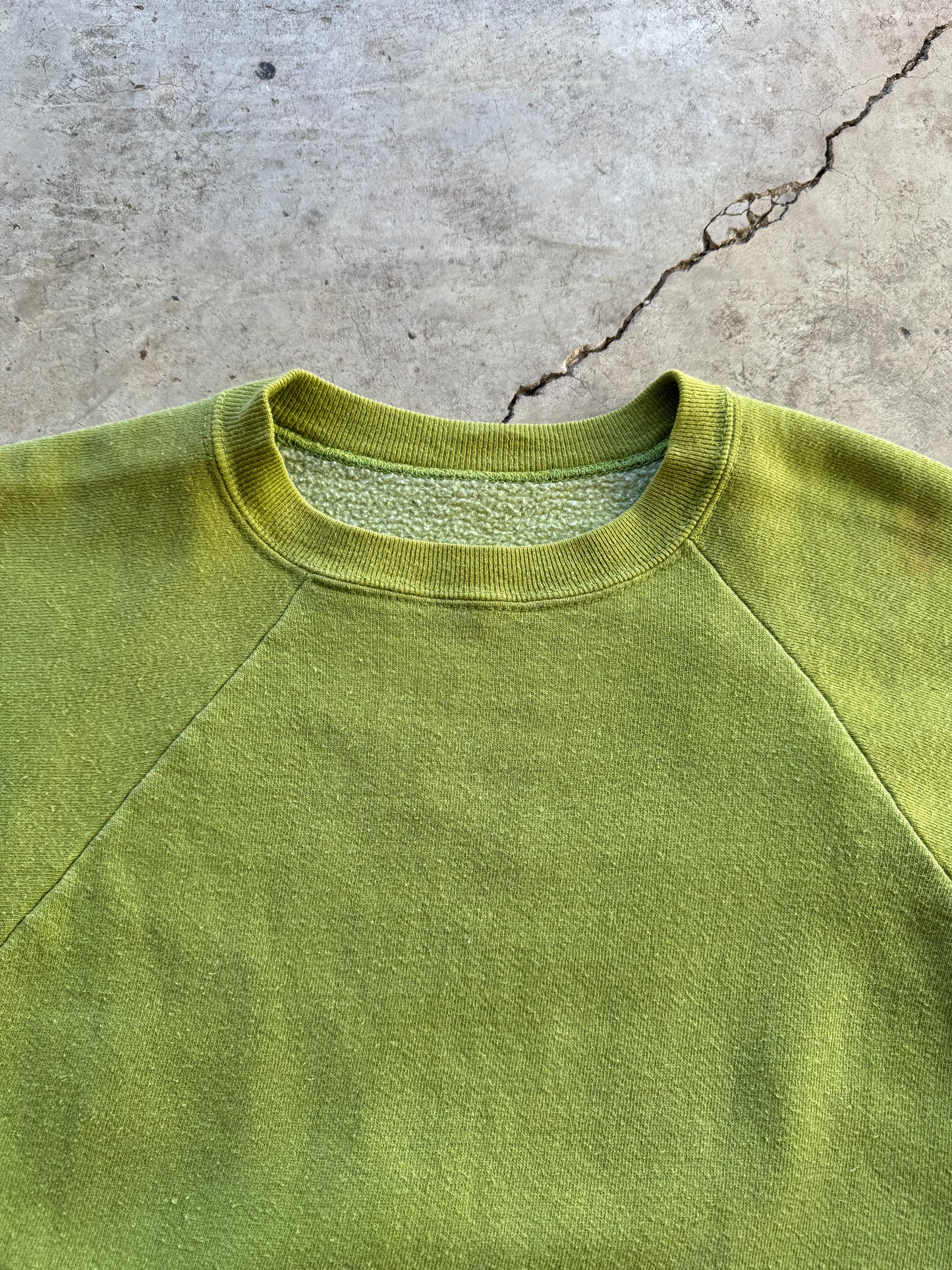 1960/70s Olive Green Blank Short Sleeve Sweater