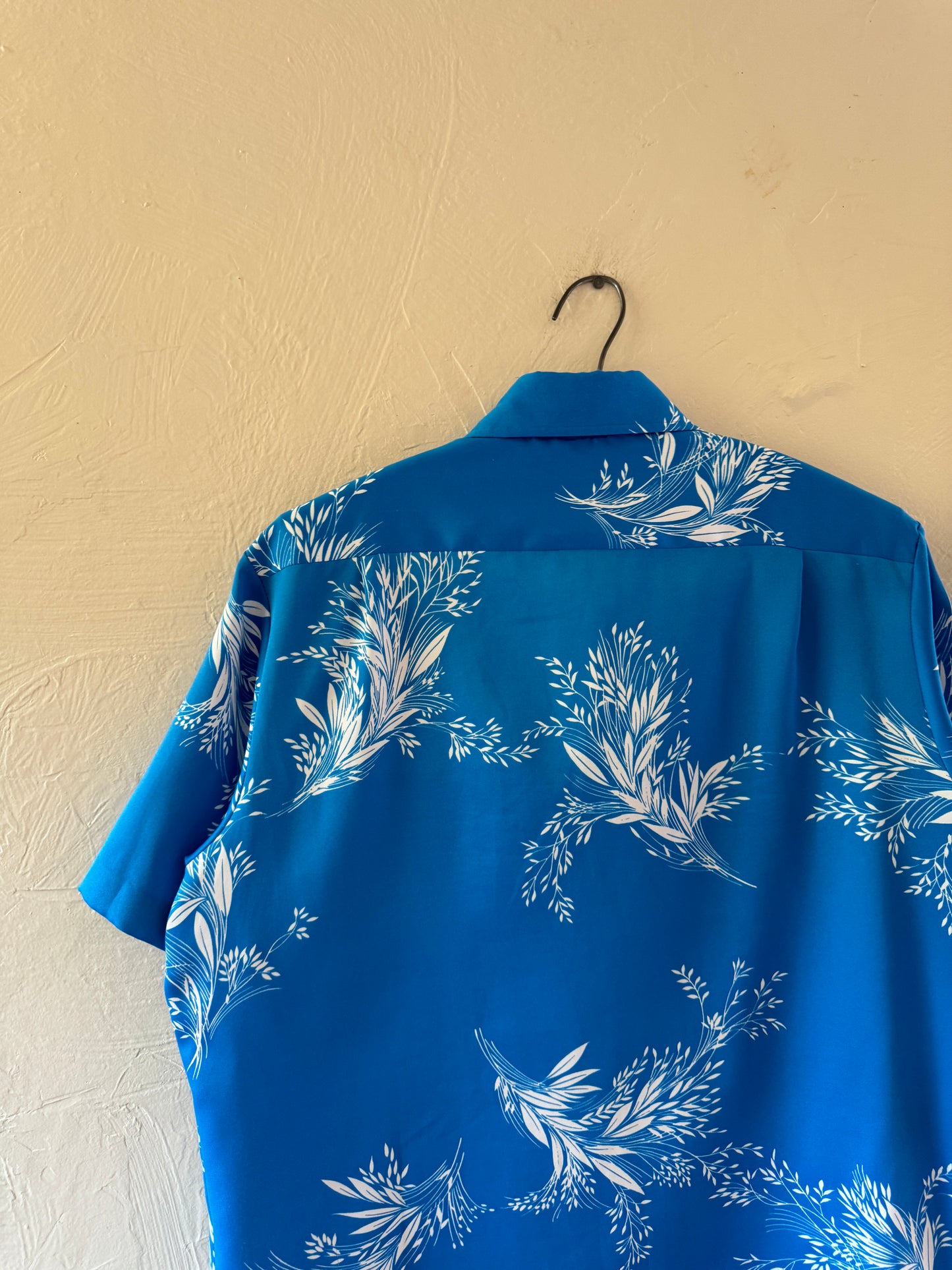 Vintage Hawaiian Button Up Shirt