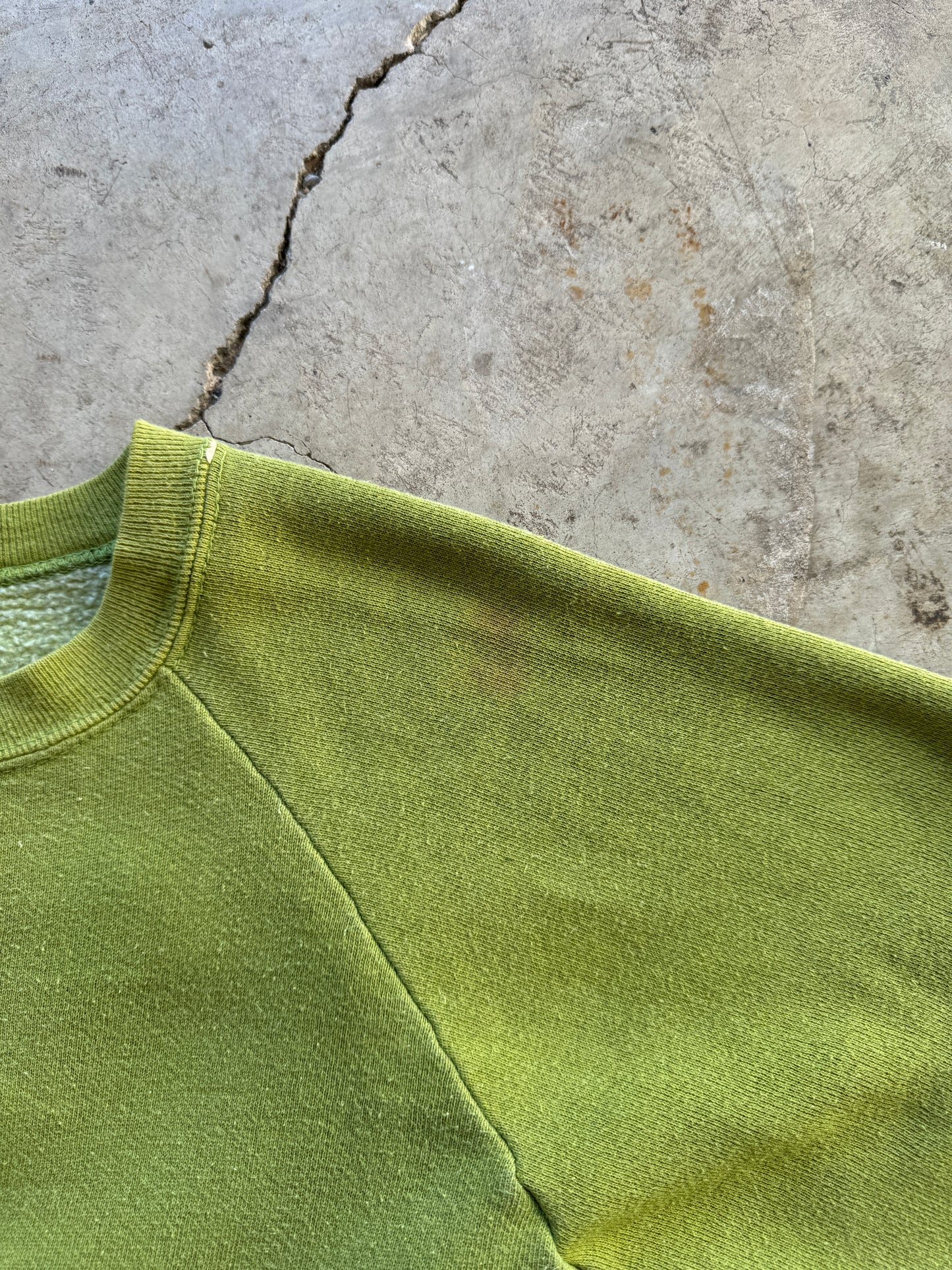 1960/70s Olive Green Blank Short Sleeve Sweater