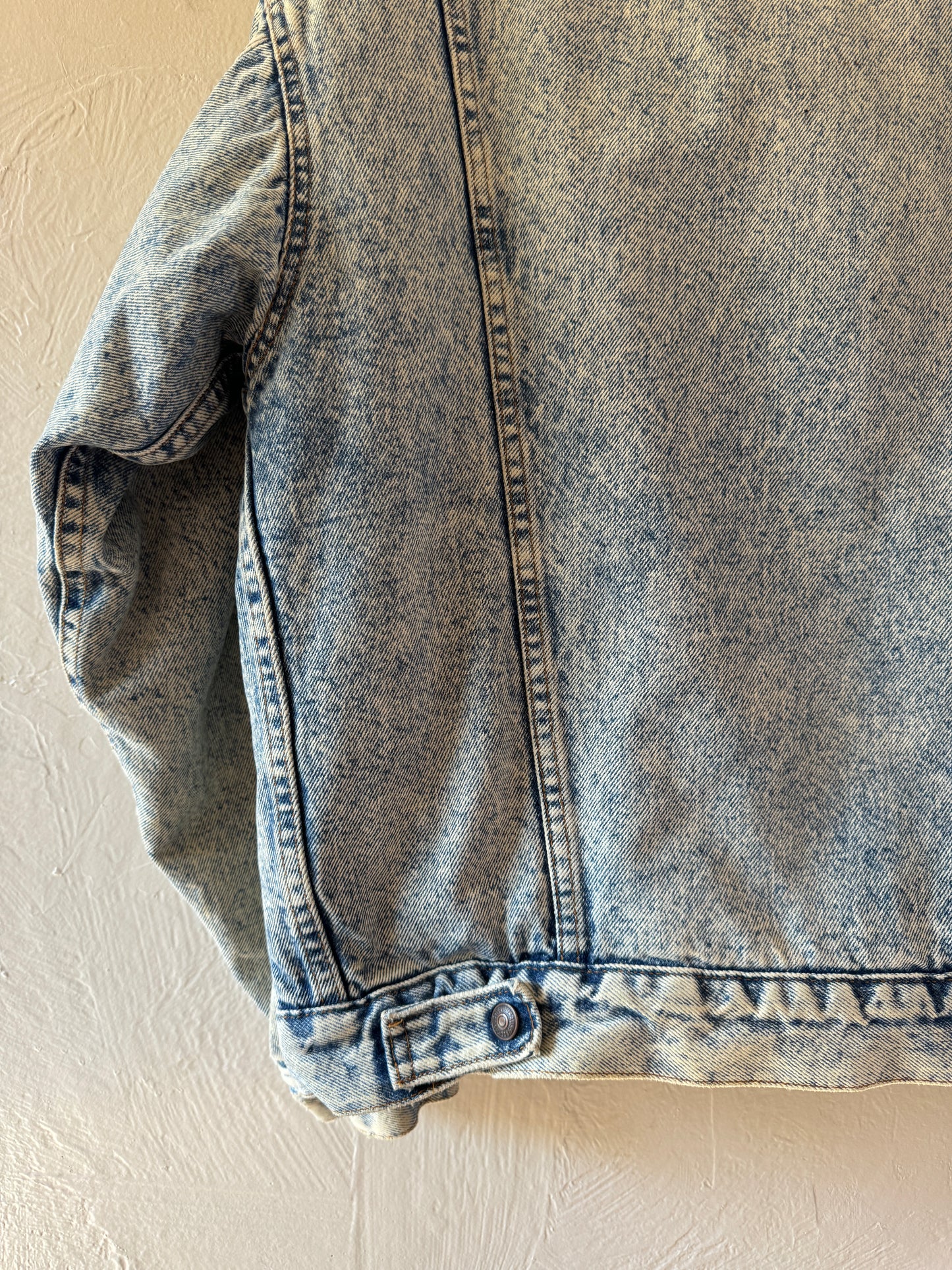 1980s Levis Light Wash Denim Trucker Sherpa Jacket